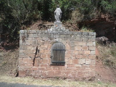 AVSA Bournac fontaine Vierge nettoyées